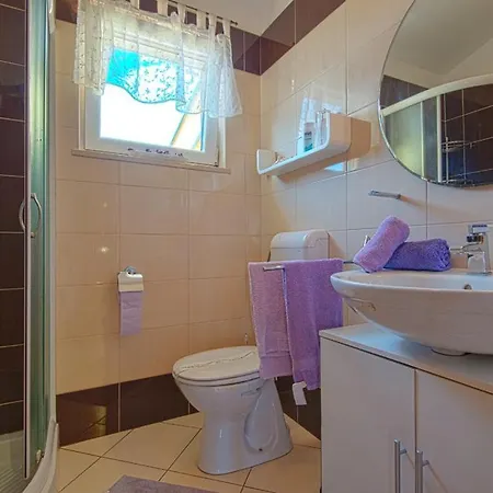 Ferienhaus Lan Peroj