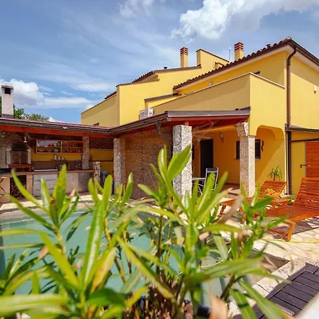 Ferienhaus Lan